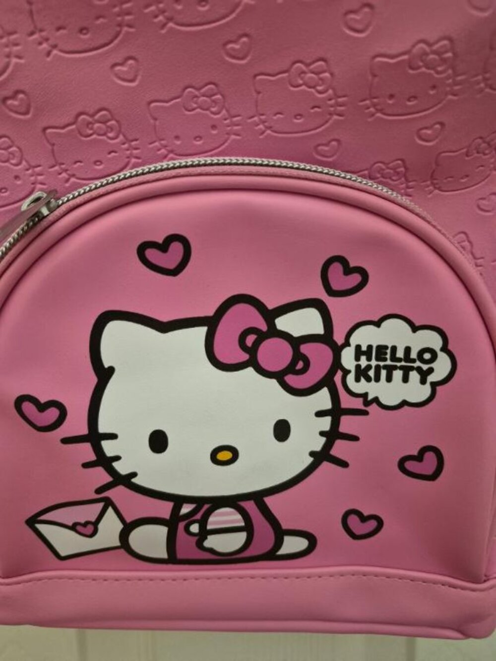 Hello Kitty Pink Backpack - Picture 2 of 3